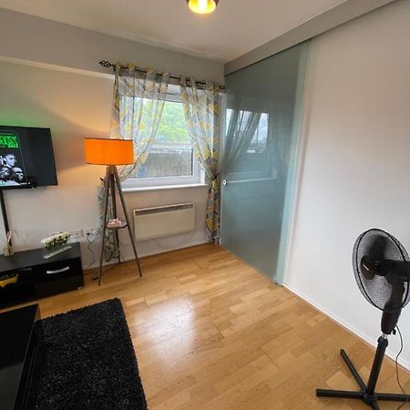 The Reflection Apartment , With River Thames View Londres Extérieur photo